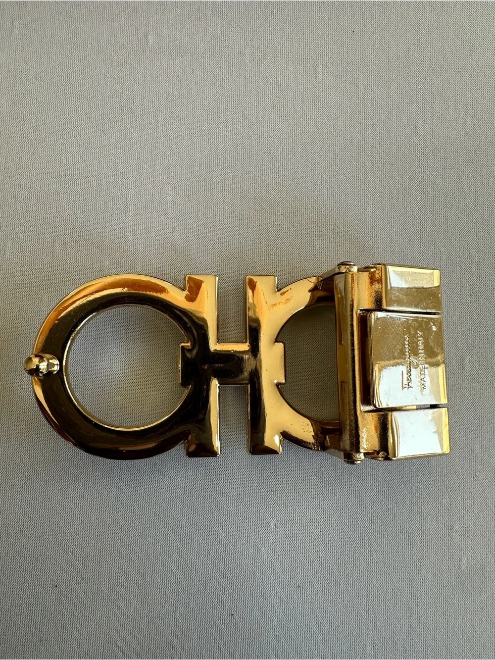 Salvatore Ferragamo Reversible Black/Brown Leather Belt Gold Gancini Buckle Sz44